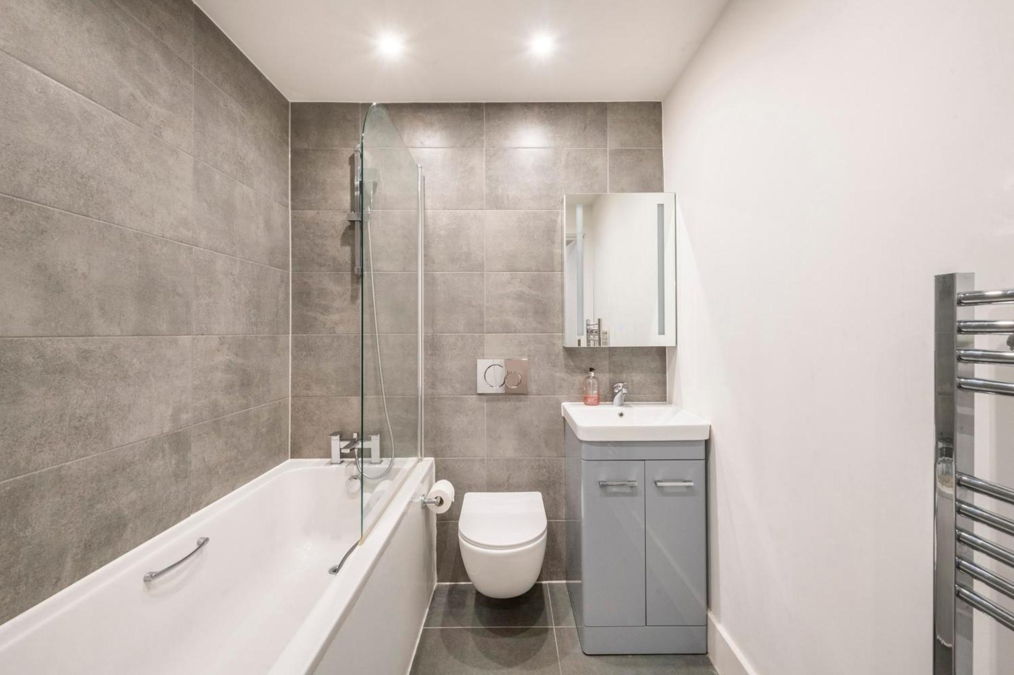 The Perfect Stay London, Home With 2 Bedrooms 1 Bath - Battersea, Vauxhall And Nine Elms Екстериор снимка